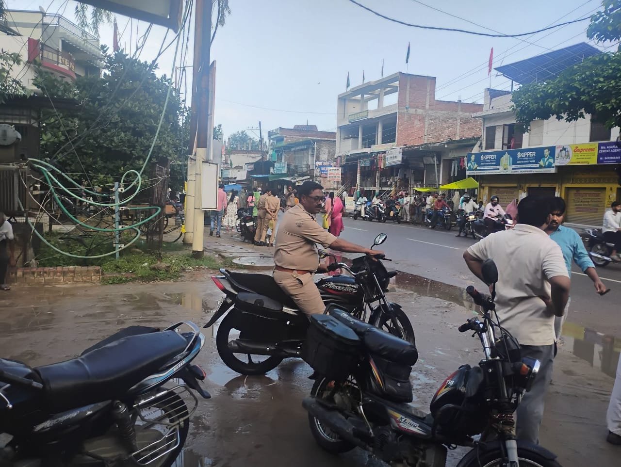 अमेठी में डीसीएम की जोरदार टक्कर से बाइक सवार की मौत, परिवार में मचा कोहराम